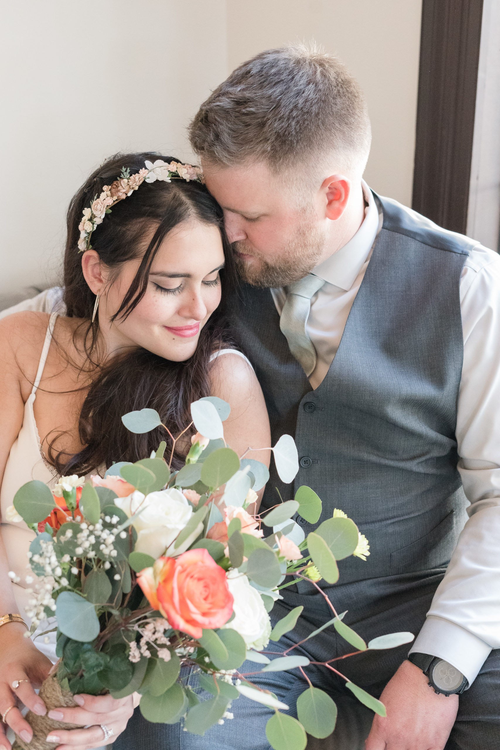 A wedding at the Placerville Sequoia Mansion by Adrienne and Dani Photography