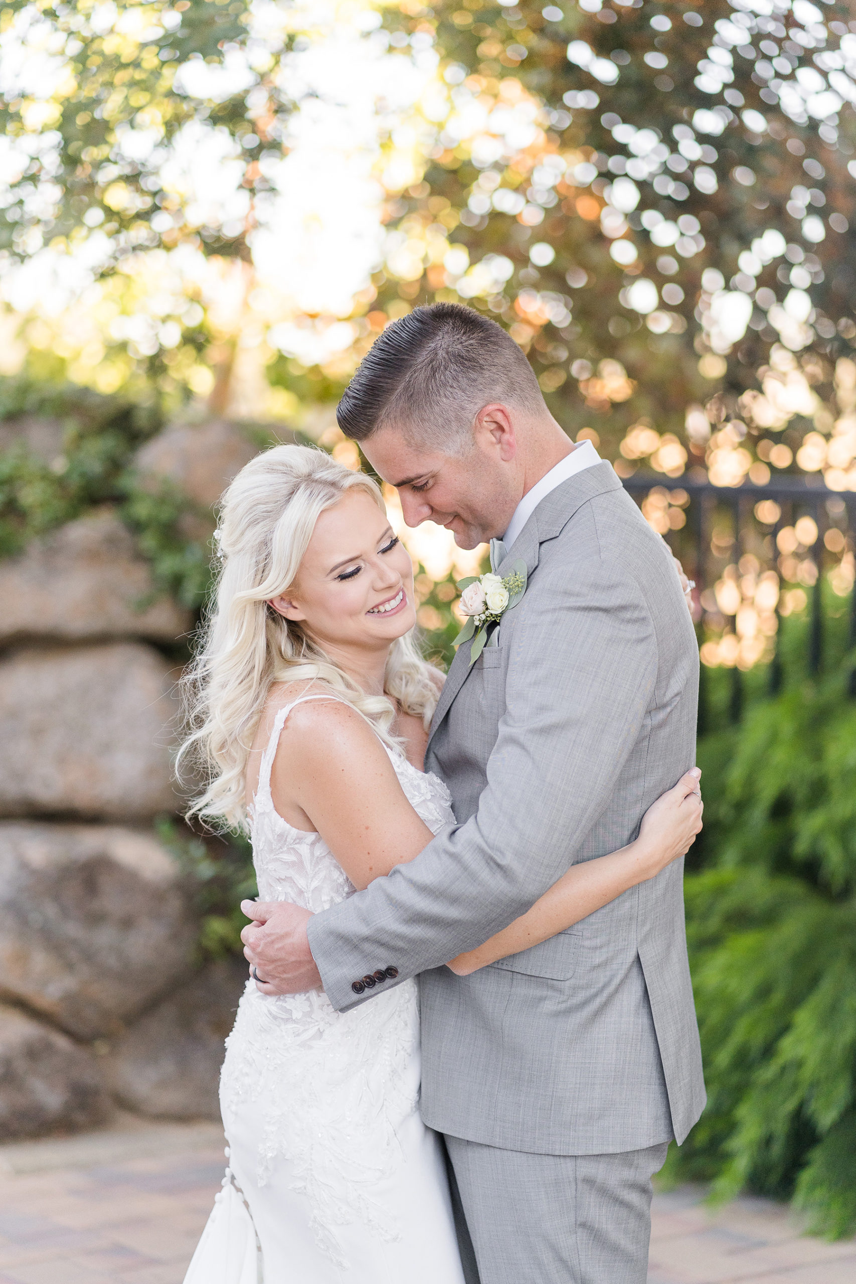 wedgewood weddings evergreen springs by Adrienne and Dani Photography