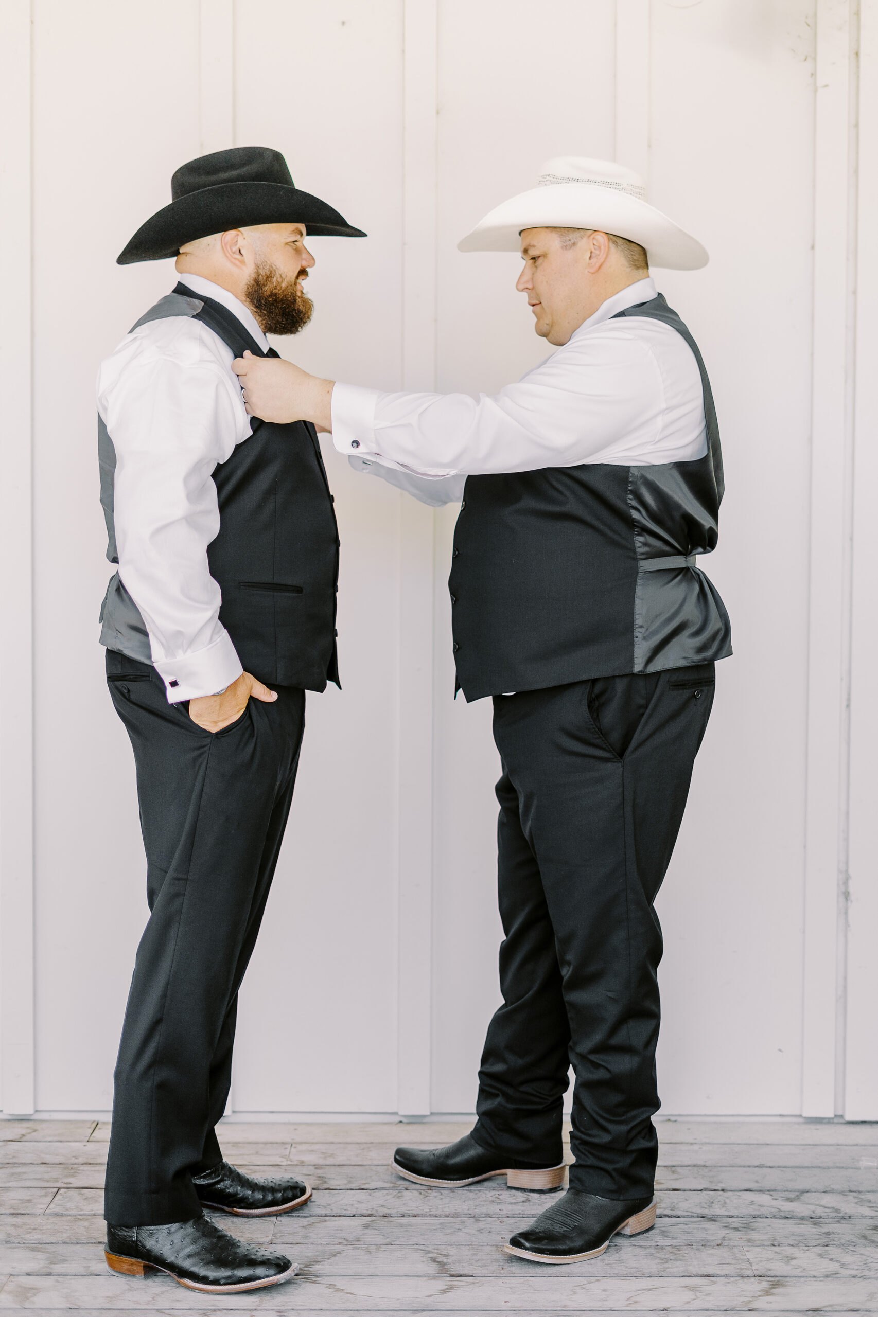 a groom gets ready for his Sonoma winery wedding