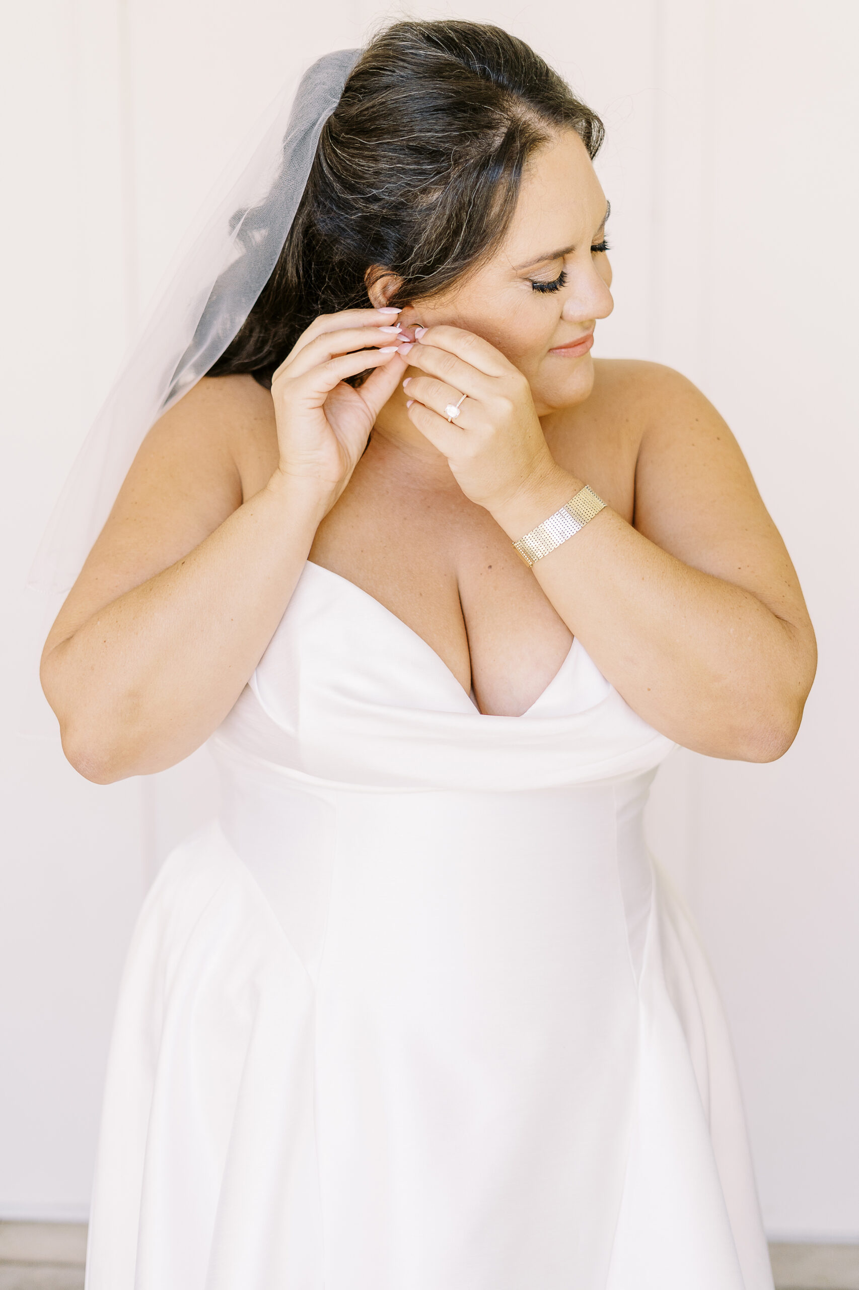 a bride gets ready for her Sonoma winery wedding
