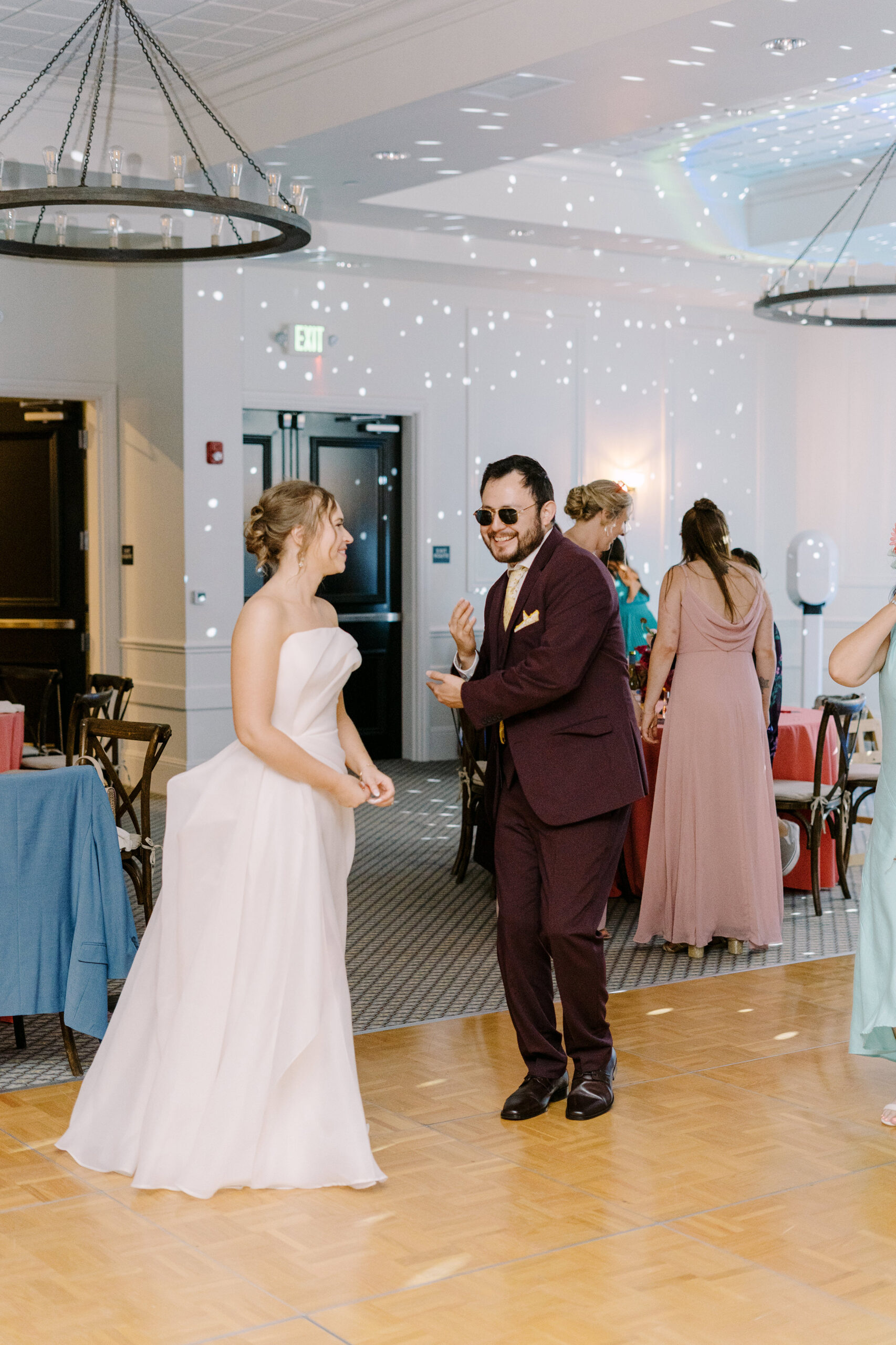 hotel winters wedding by Sacramento wedding photographers