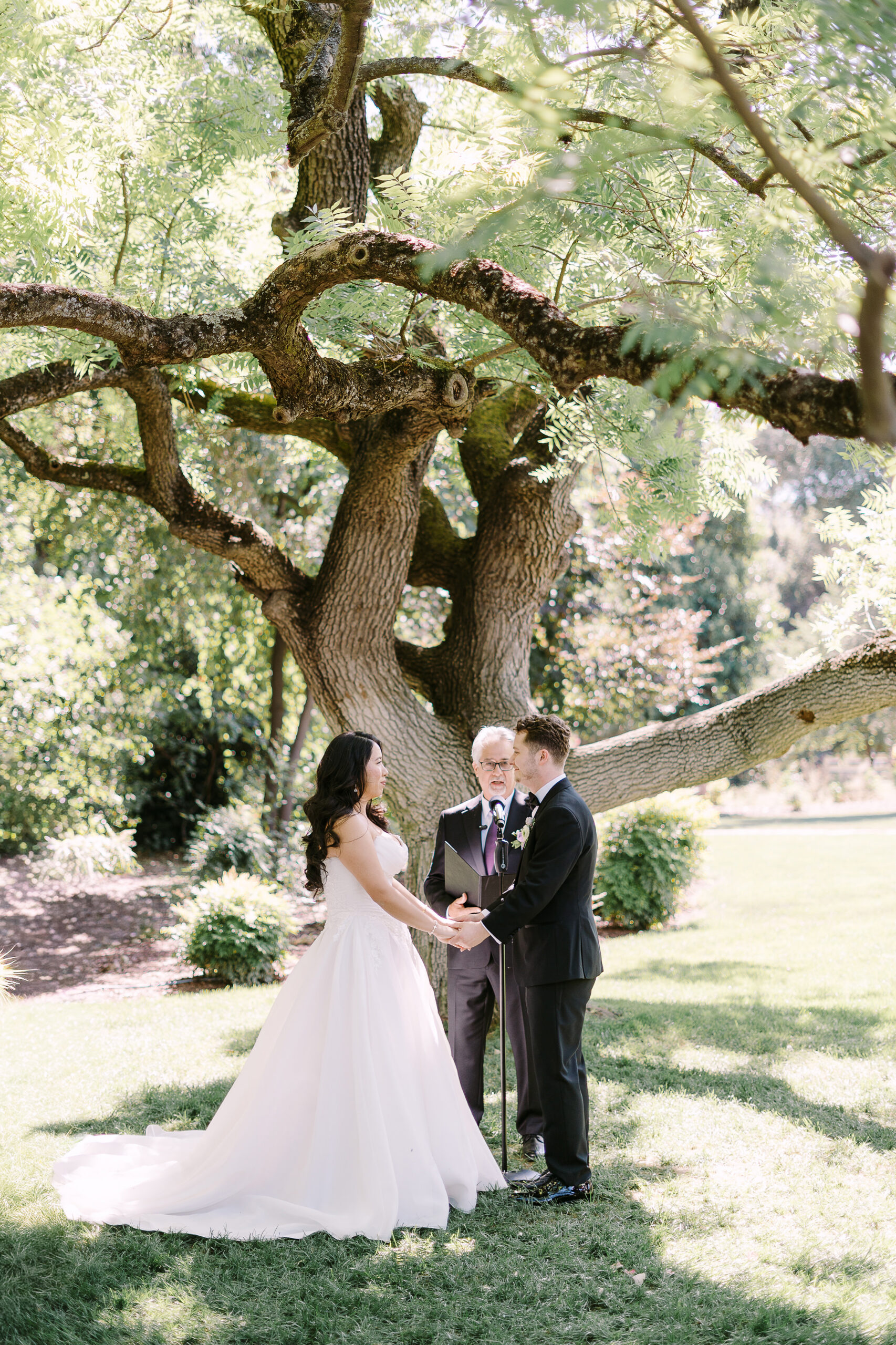 the maples woodland wedding by Sacramento wedding photographers Adrienne and Dani Photography