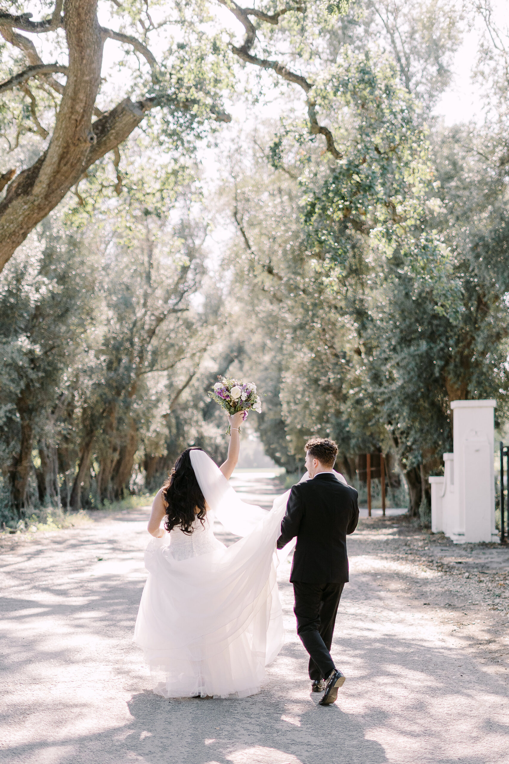 the maples woodland wedding by Sacramento wedding photographers Adrienne and Dani Photography